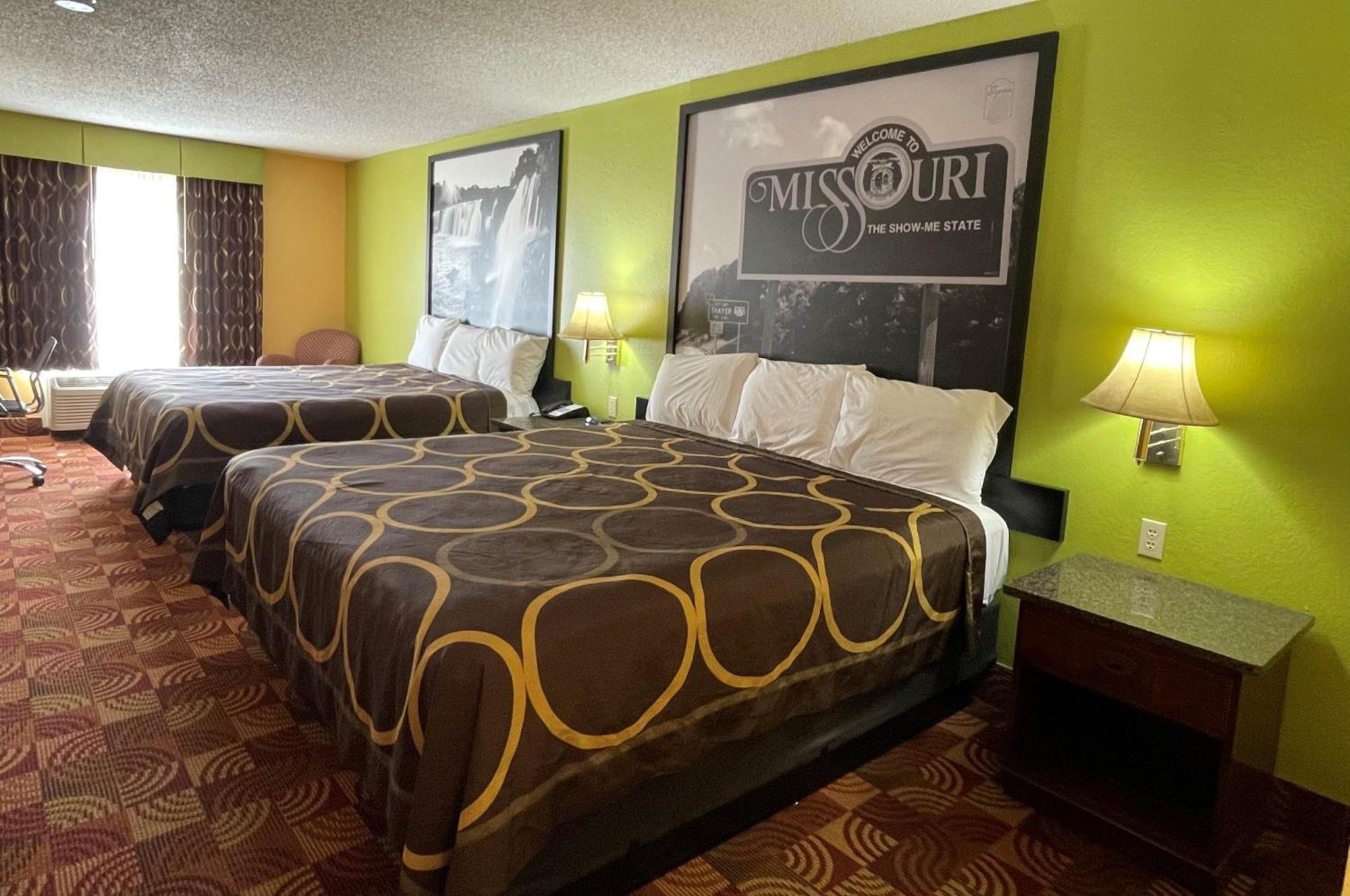Motel Super 8 By Wyndham Of The Ozarks
