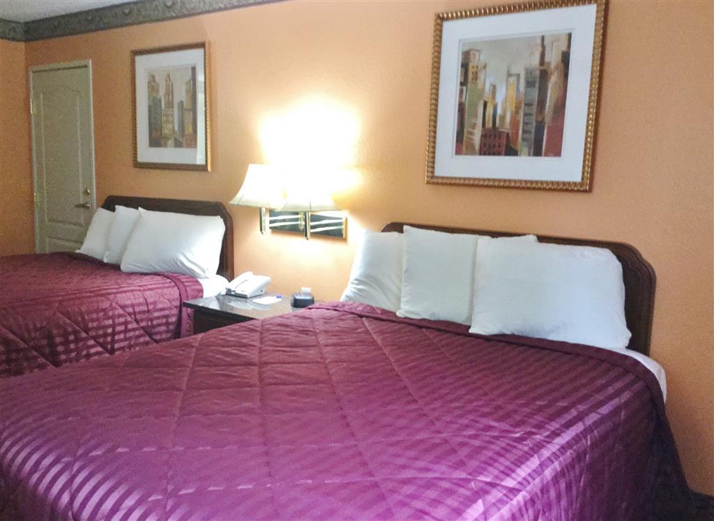 Super 8 By Wyndham Of The Ozarks Motel 2*