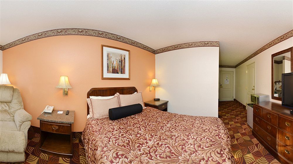 Motel Super 8 By Wyndham Of The Ozarks Eldon